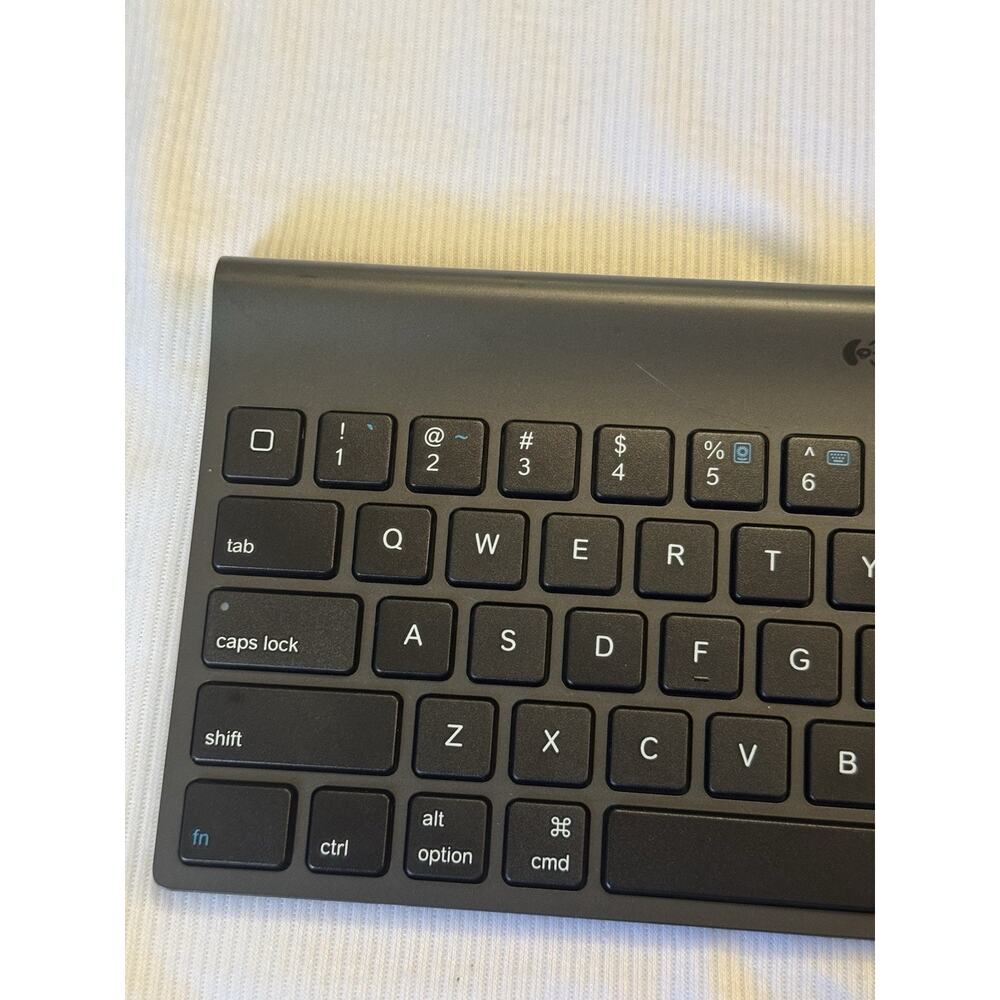 Logitech Wireless Keyboard (Tablet Keyboard For iPad) - Picture 7 of 13